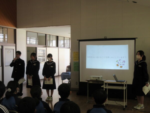 芳野中学校入学説明会(2/6)|高岡市立下関小学校